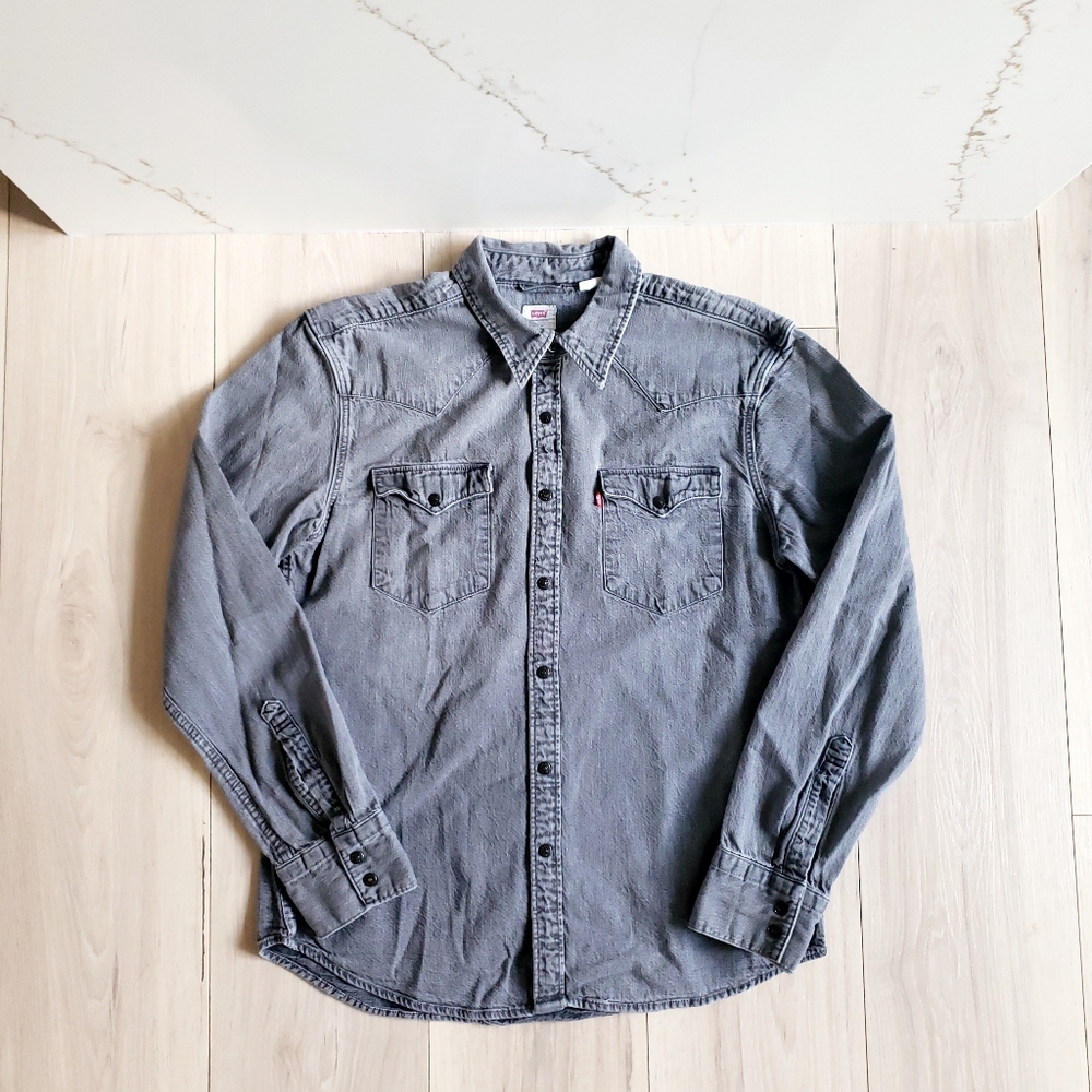 Levi’s Men’s Relaxed Western Shirt L Gray Vintage Wash Snap Button Denim Look